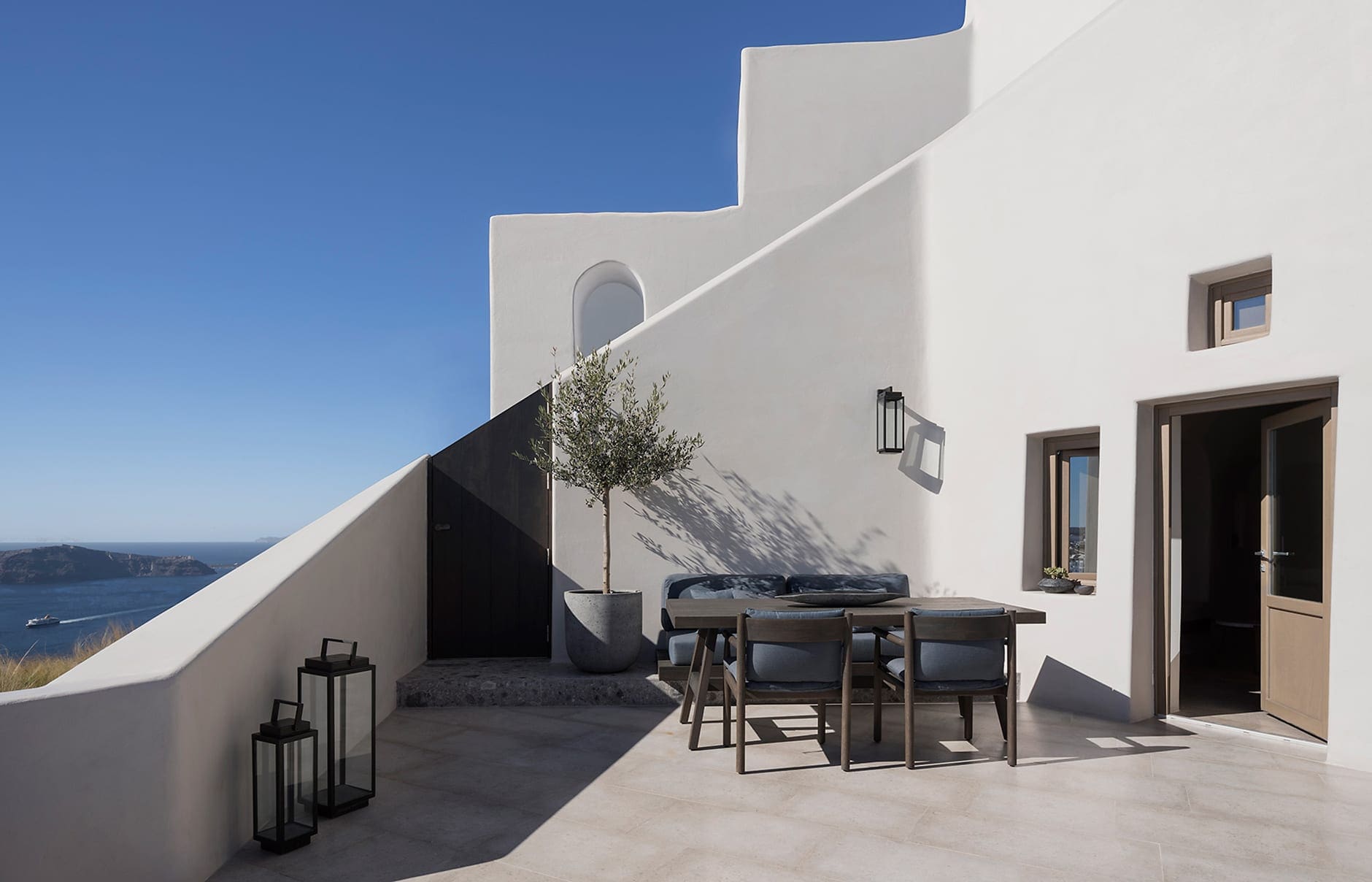 Vora Villas Santorini, Greece. Hotel Review by TravelPlusStyle. Photo © VORA k-studio_vora_o-terrace_02