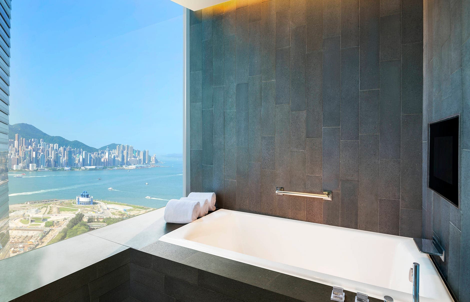 W Hong Kong - Hong Kong. Hotel Review by TravelPlusStyle. Photo © Marriott International 101160774-h1-hkgwh-cool-corner-3963-hor-clsc