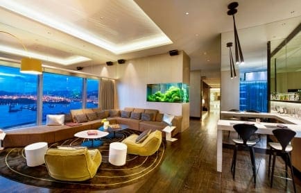 101160821-h1-hkgwh-wow-suite-8830-hor-clsc