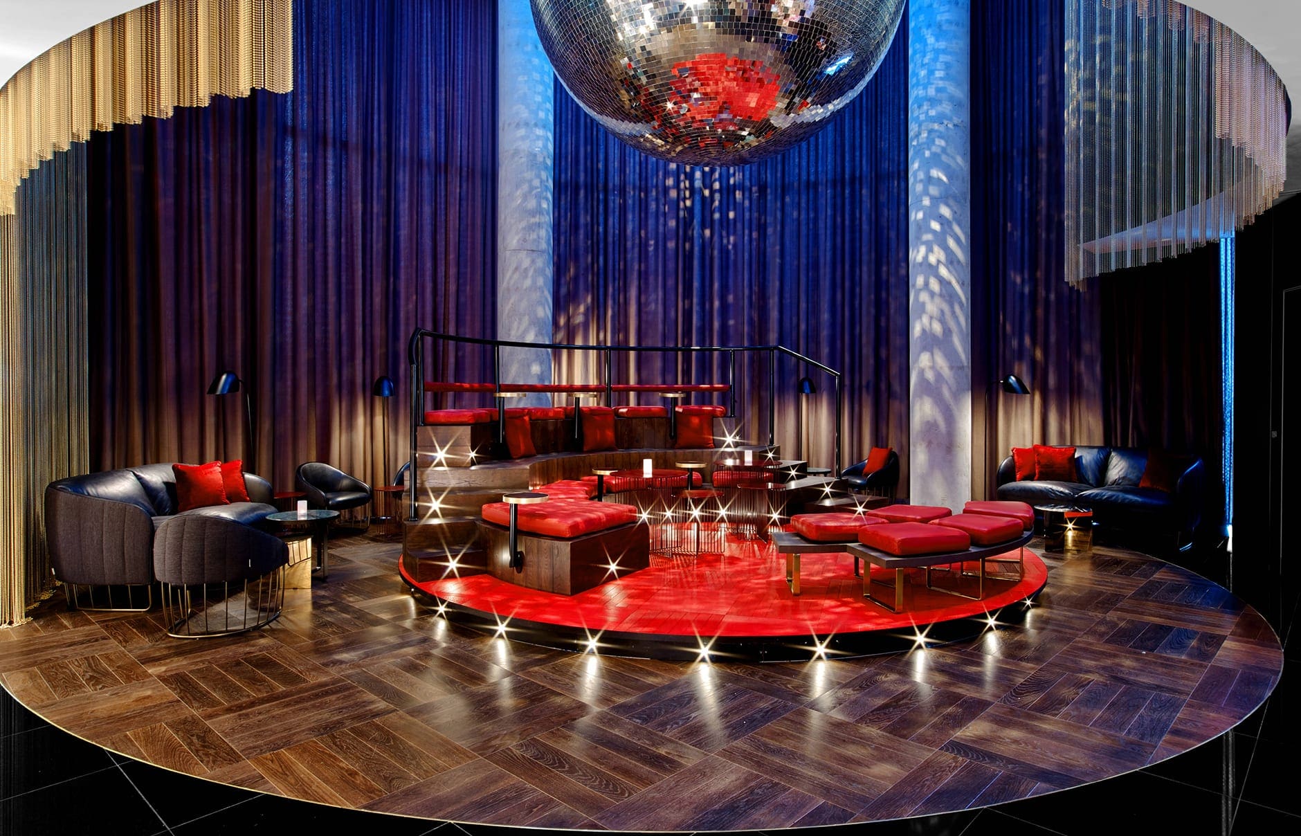 101168825-h1-lonhw-perception-revolve-4360-hor-clsc