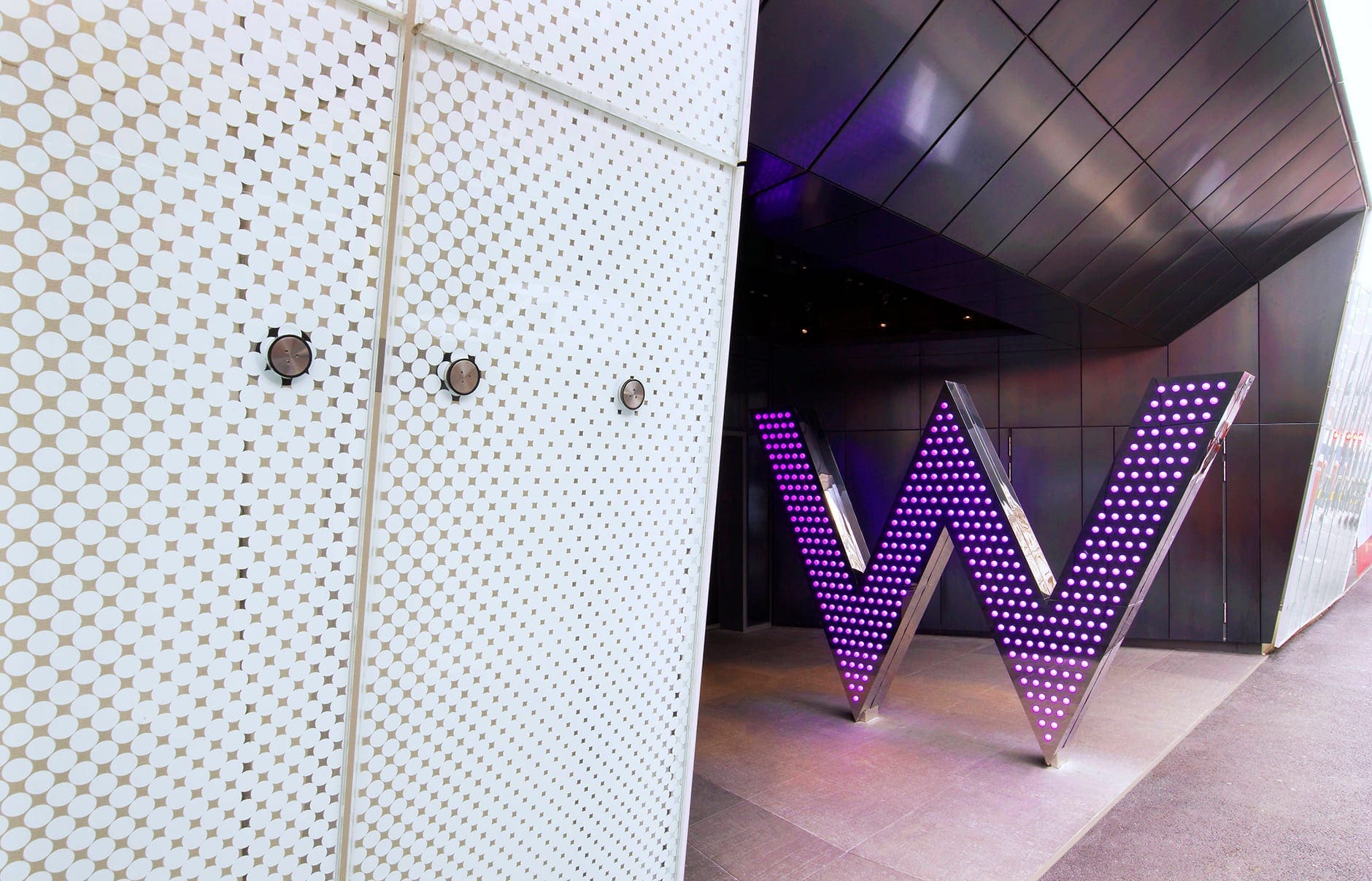 101520246-h1-lonhw-exterior-3341-hor-clsc