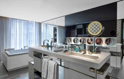 101520358-h1-lonhw-bathroom-0046-hor-clsc